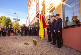 Co symbolizují Stolpersteiny