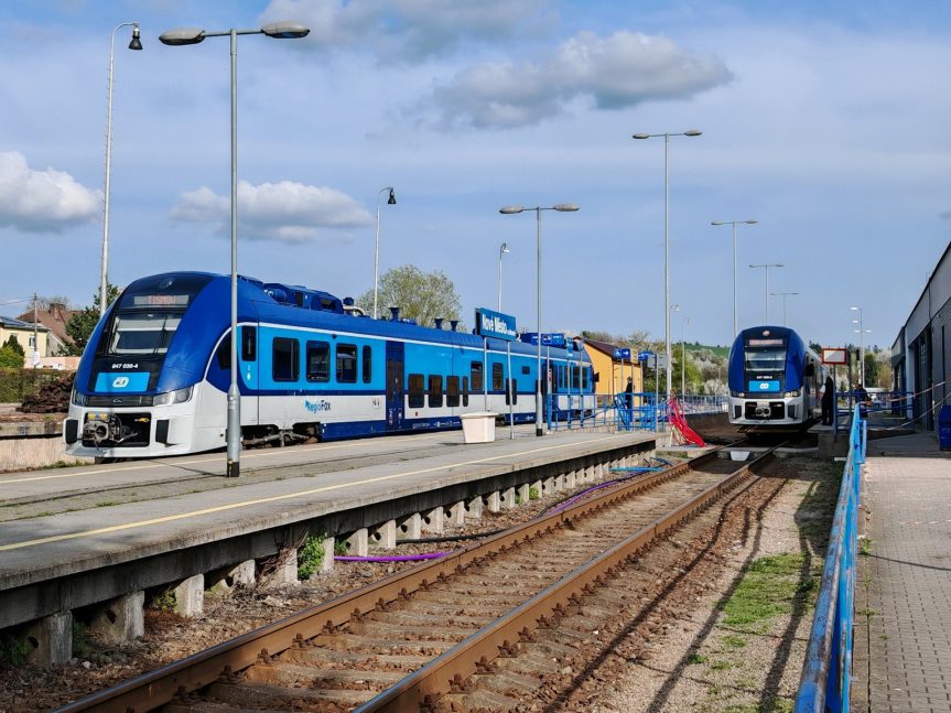 Železniční trať slaví kulaté výročí. V plánu je její elektrifikace